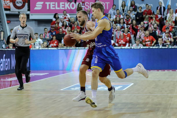 是球队与球 是球队与球